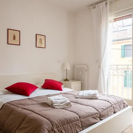 Lägenhet Residenza Storica In Prato Della Valle Padua